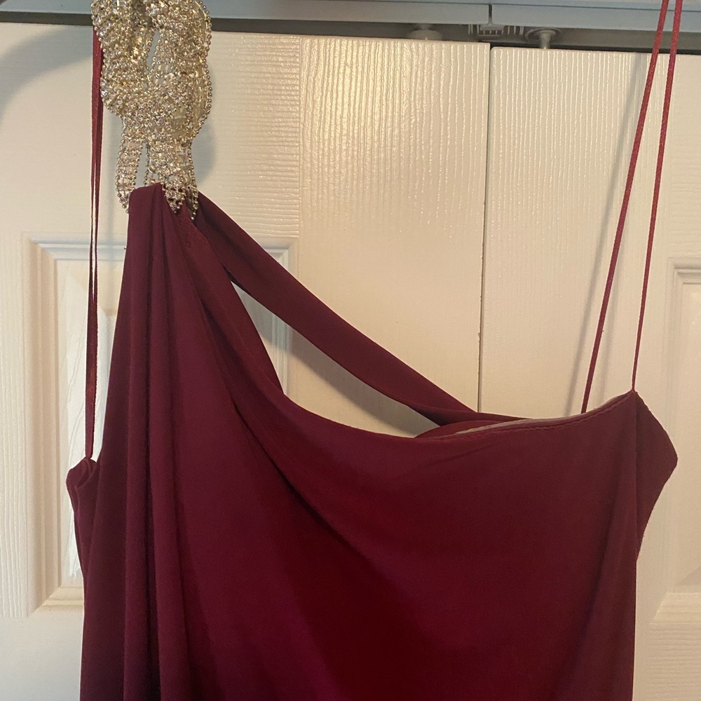 Chic One Shoulder Burgundy Dress with Embellishment